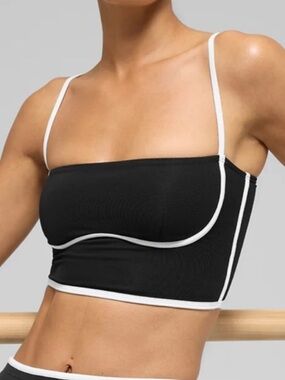 Alo airlift bra and leggings preloved set M